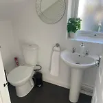 Canal Apartments, Canal View, Temple Meads Station - 10 Minutes Bristol