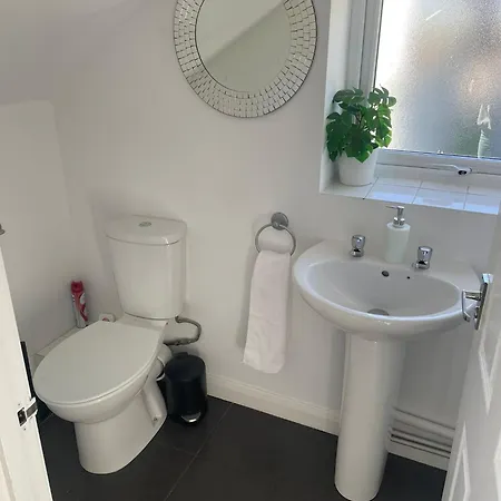 Canal Apartments, Canal View, Temple Meads Station - 10 Minutes Bristol