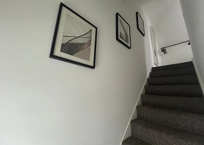 Canal Apartments, Canal View, Temple Meads Station - 10 Minutes Apartment Bristol