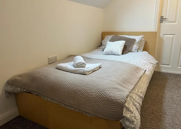 Canal Apartments, Canal View, Temple Meads Station - 10 Minutes