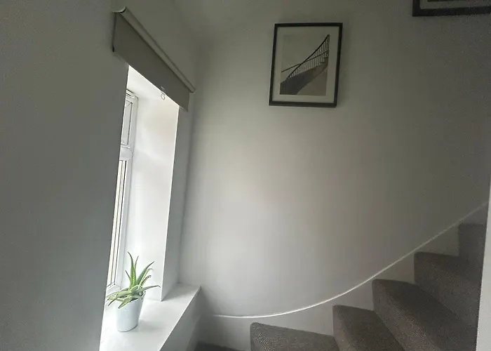 Canal Apartments, Canal View, Temple Meads Station - 10 Minutes Apartment Bristol