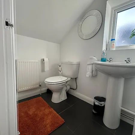 31 Canal Apartments, Canal View -temple Meads *